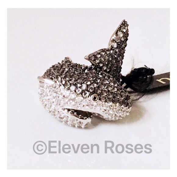 nOir Jewelry Jewelry - nOir Natalie The Shark Black Gray Crystal Ring